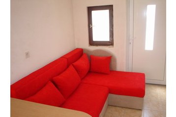 Croacia Privát Gdinj, Exterior